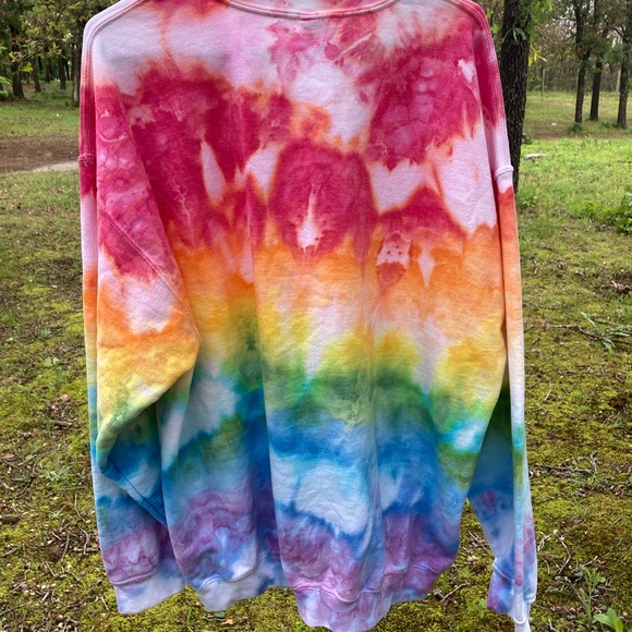 Hand dyed sweatshirt - Picture 2 of 2